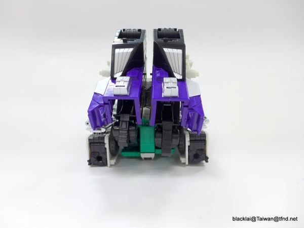 Generations Titans Return Sixshot   In Hand Photos Of Wave 3 Leader Class Figure  (42 of 89)